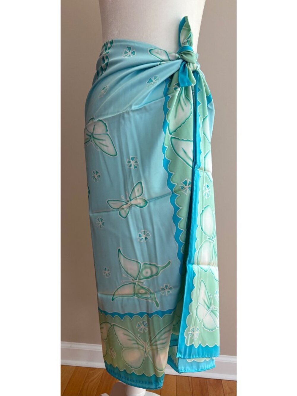 Lotty B Mustique SILK Sarong Wrap Scarf Blue/Green Butterfly Swim Beach Cover Up - Picture 2 of 7